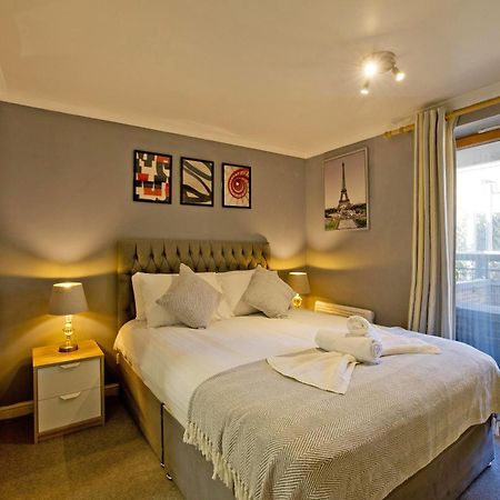 Imperial Meridian Place Apartment لندن المظهر الخارجي الصورة