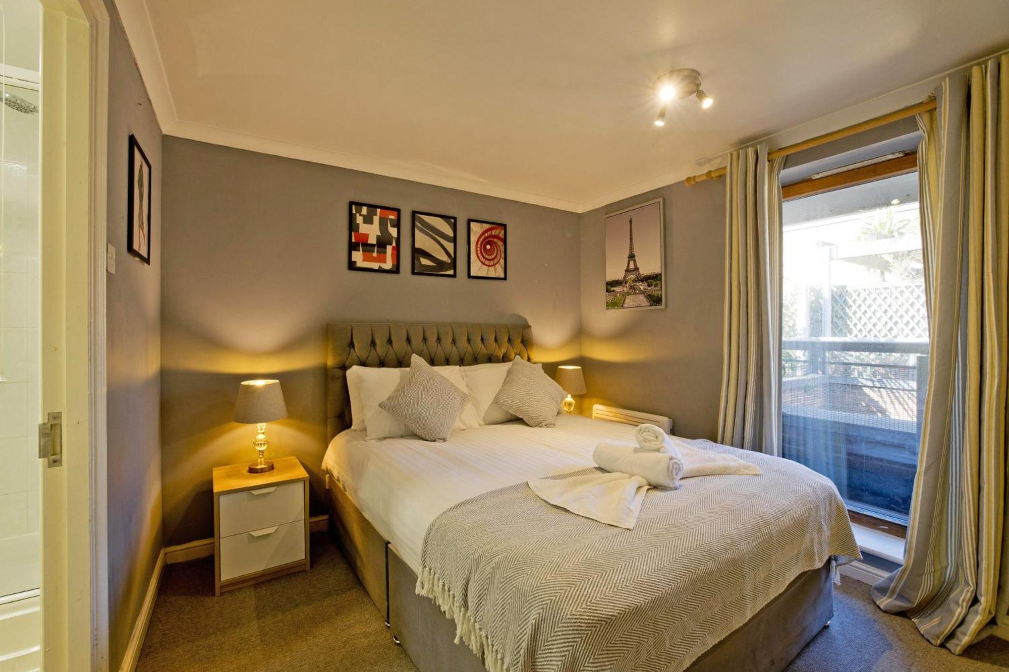 Imperial Meridian Place Apartment لندن المظهر الخارجي الصورة